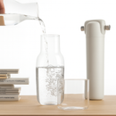 Depuratore acqua Profine Uno con cartuccia filtrante, tubazioni bianche e connessioni rapide per lavello cucina