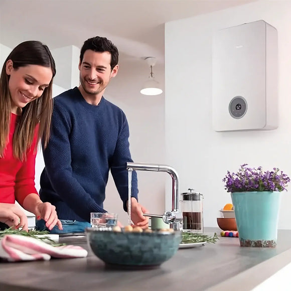 Bosch Therm 6600 S 17 D23 – Scaldabagno Gas Metano 17 l/min Camera Stagna Wi-Fi